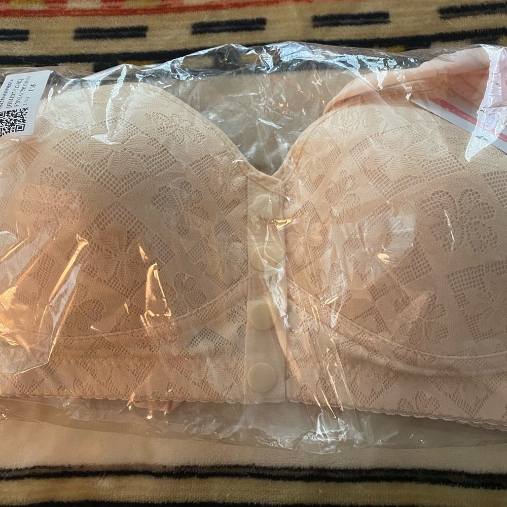 Plus size bra - Picture 4 of 9